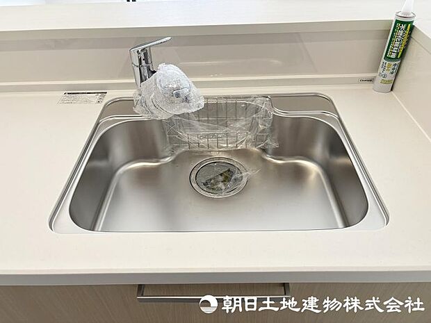 清潔感あるシンク、お手入れも楽々です。