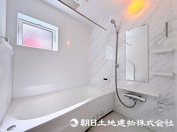 一日の疲れを癒やす大切なバスタイムを過ごせる浴室。快適で心地よい時間を楽しめるリラックス空間です。