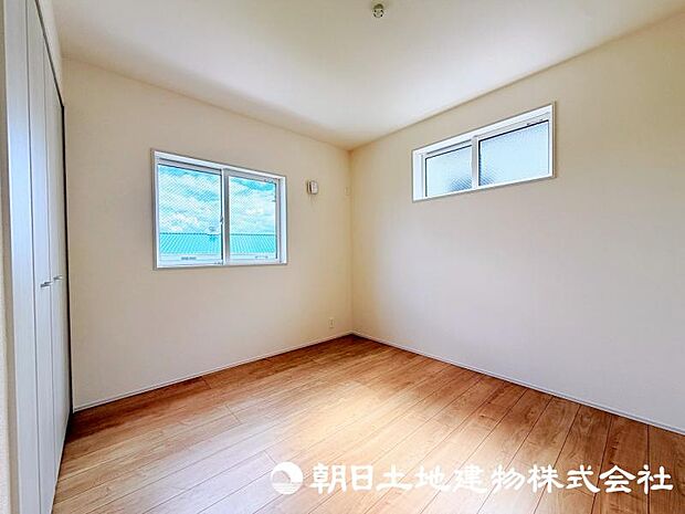 住まう方の生活スタイルに合わせて自由に使える居室。家具やインテリアで自分らしい空間づくりを楽しめます。