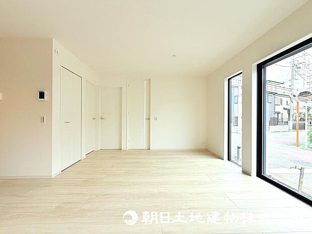 <現地>小さいお子様も安心の「高根保育園」徒歩2分です。