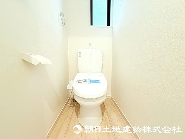 住まいの中で毎日利用するトイレは、快適性にもこだわりたいポイント。清潔で心地よい空間が魅力です。