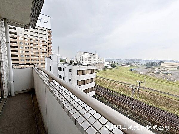 ＜サービスバルコニー＞主寝室のバルコニーです