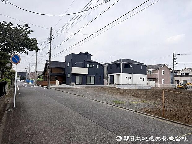 ＜現地＞同仕様の完成物件を現地と一緒にご見学いただけます。