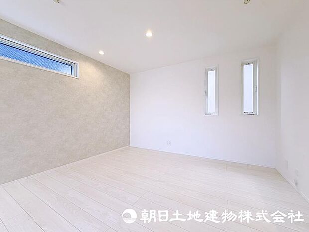 リビングは家族のコミュニケーションが生まれる憩いの空間。食事や団らん、リラックスタイムなど、さまざまなシーンで活躍します。