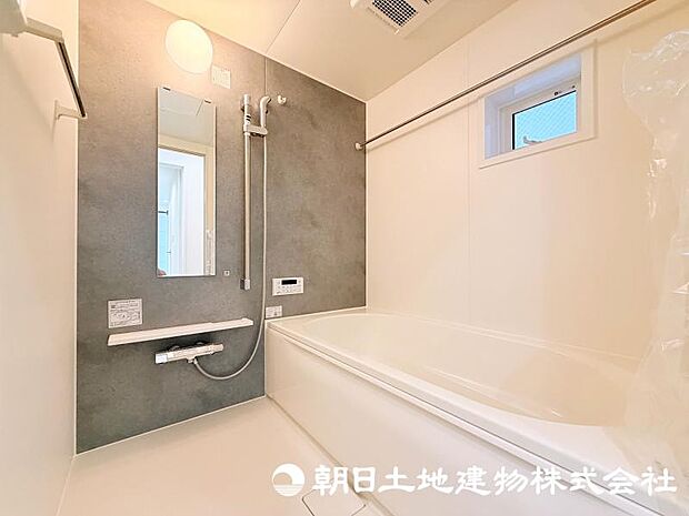 一日の疲れを癒やす大切なバスタイムを過ごせる浴室。快適で心地よい時間を楽しめるリラックス空間です。