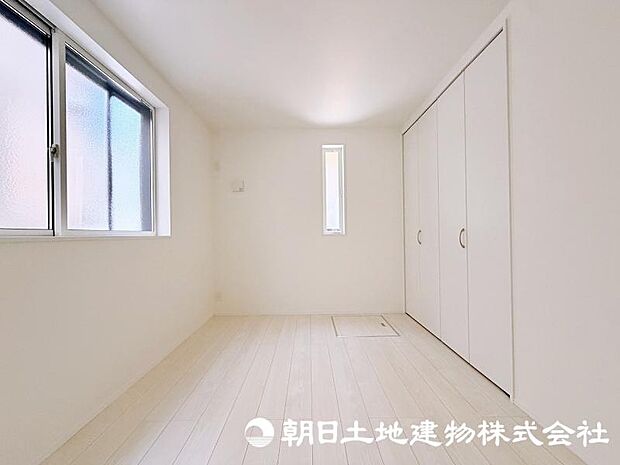 明るく快適な居室は、毎日の生活をより豊かにしてくれる場所。心地よい時間を過ごせる空間です。