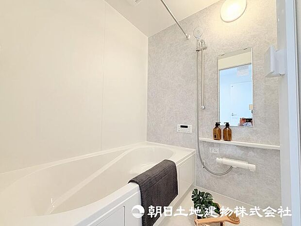 一日の疲れを癒やす大切なバスタイムを過ごせる浴室。快適で心地よい時間を楽しめるリラックス空間です。