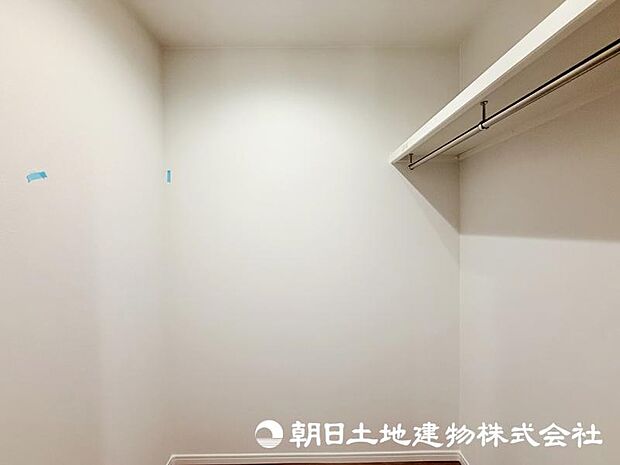 <納戸>ご家族様で使える納戸もあり便利です。