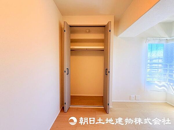 収納力のある住まいは、室内をすっきり保ちやすく、快適でゆとりある暮らしにつながります。