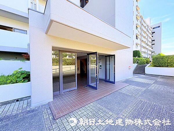 物件の魅力はもちろん、周辺環境もあわせてご案内いたします。ぜひお気軽にご相談ください。
