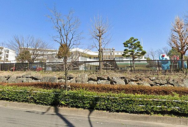 南大沢保育園まで約260ｍ
