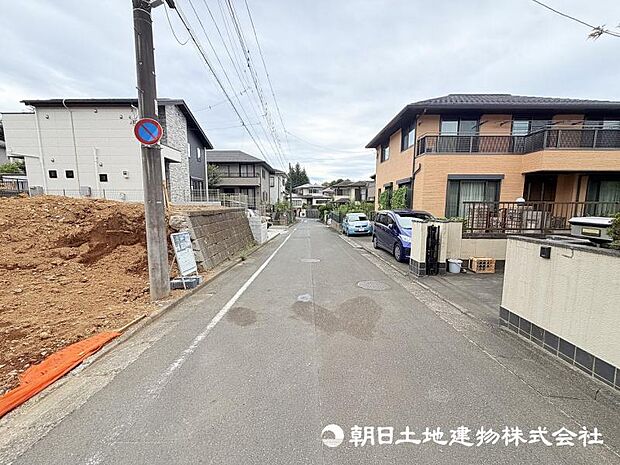 建築中だからこそ感じられる、完成までの期待感を楽しめる物件です。住まいの完成後は、街並みに調和した新しい暮らしが始まります。 