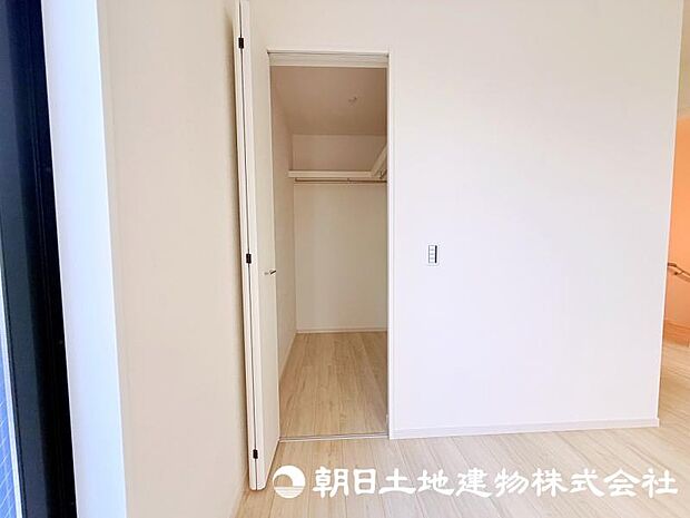 収納力のある住まいは、室内をすっきり保ちやすく、快適でゆとりある暮らしにつながります。 