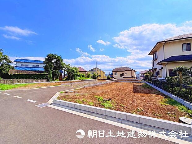 建築中だからこそ感じられる、完成までの期待感を楽しめる物件です。住まいの完成後は、街並みに調和した新しい暮らしが始まります。