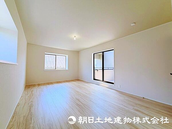 住まう方の生活スタイルに合わせて自由に使える居室。家具やインテリアで自分らしい空間づくりを楽しめます。