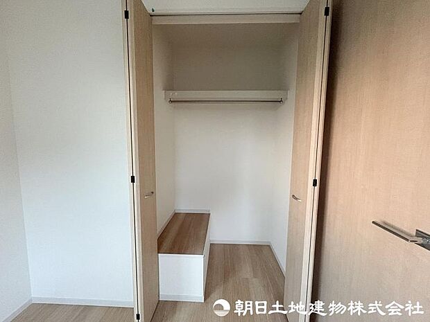 ＜収納＞各居室に収納がありお荷物を整理整頓できます。