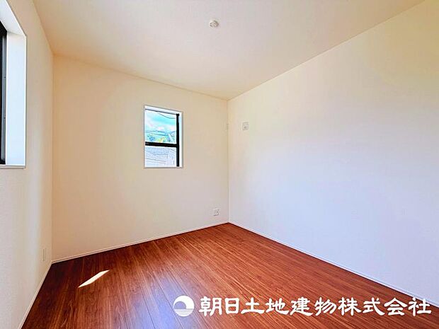 明るく快適な居室は、毎日の生活をより豊かにしてくれる場所。心地よい時間を過ごせる空間です。