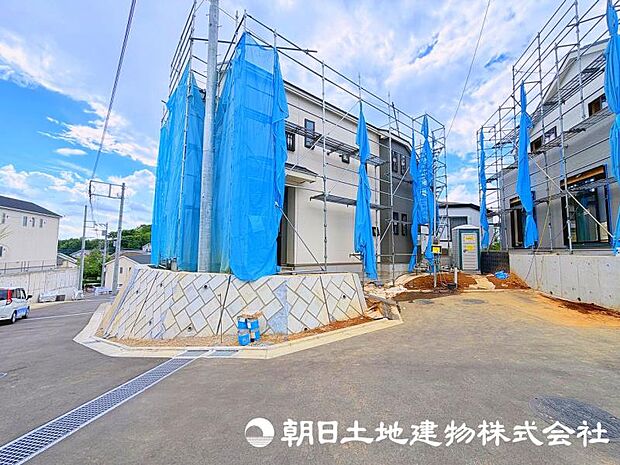 ＜現地＞同仕様の完成物件を現地と一緒にご見学いただけます。