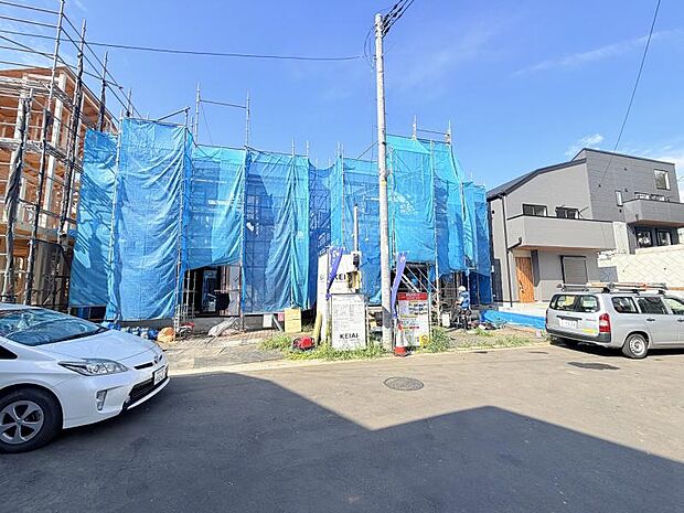 ＜現地＞カースペース車並列2台駐車可能です。