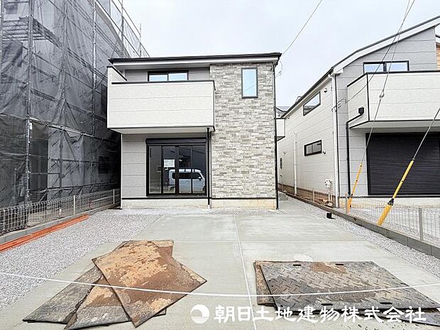 ＜現地＞カースペース車並列2台駐車可能です。