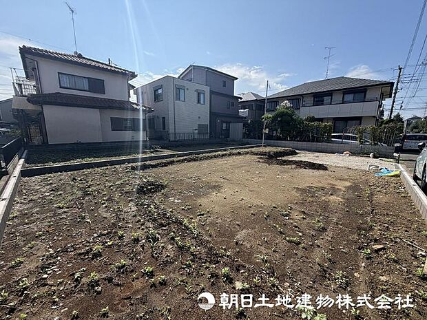 <現地>「由野台2丁目」の静かな住宅地内に立地しています。
