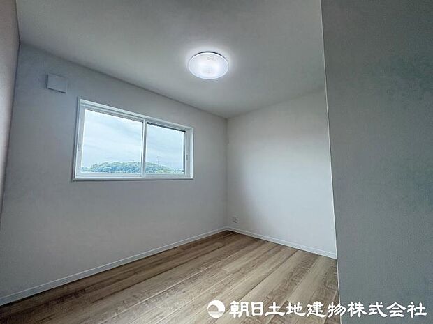 ＜洋室＞2階に3部屋の洋室がありますので、お子様のお部屋も用意できます。