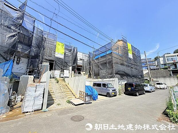 ＜現地＞交通量の少ない道路に面して安心いただけます。