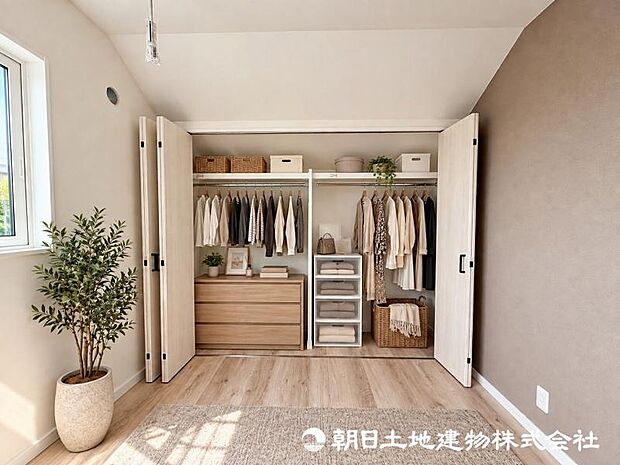 ＜収納＞クローゼットやウォークインクローゼットがあり収納も豊富です。
