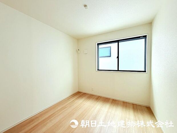 住まう方の生活スタイルに合わせて自由に使える居室。家具やインテリアで自分らしい空間づくりを楽しめます。