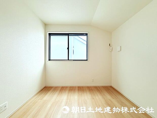 明るく快適な居室は、毎日の生活をより豊かにしてくれる場所。心地よい時間を過ごせる空間です。