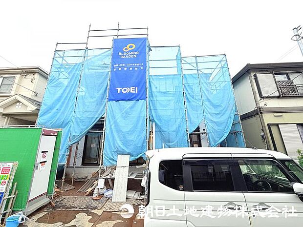 建築中だからこそ感じられる、完成までの期待感を楽しめる物件です。住まいの完成後は、街並みに調和した新しい暮らしが始まります。