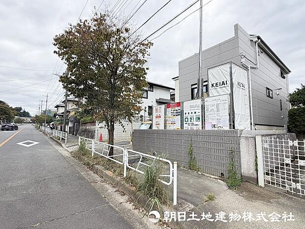 ＜外観＞お子様が楽しく遊べる公園が徒歩1分です。