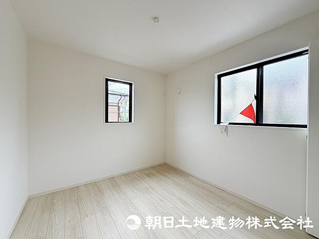 明るく快適な居室は、毎日の生活をより豊かにしてくれる場所。心地よい時間を過ごせる空間です。