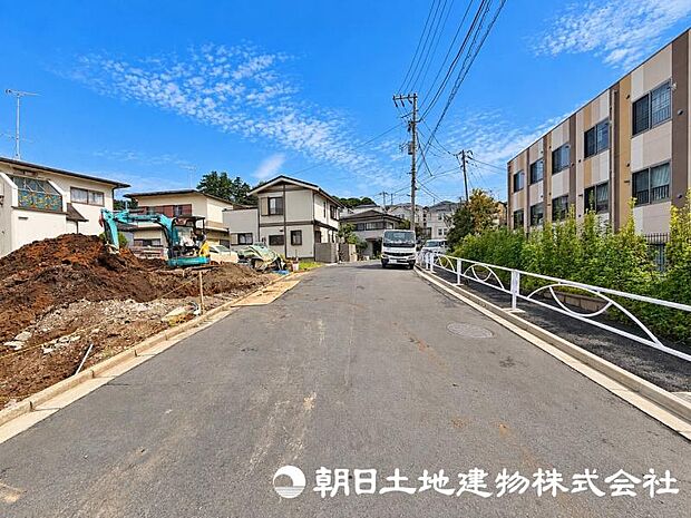 建築中だからこそ感じられる、完成までの期待感を楽しめる物件です。住まいの完成後は、街並みに調和した新しい暮らしが始まります。
