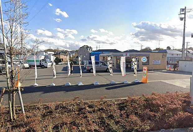 セブンイレブン町田大蔵店まで約810m