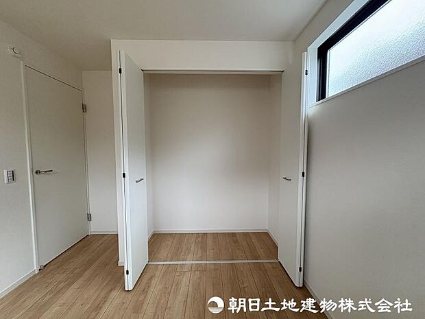 ＜収納＞お洋服やお荷物をすっきりと収納できます。