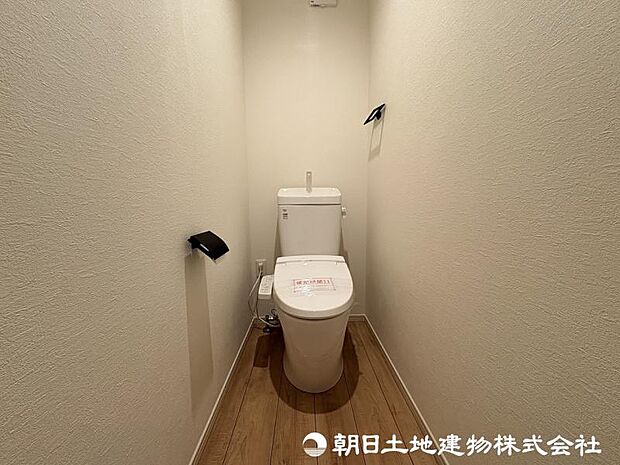 ＜トイレ＞1階2階ウォッシュレット付きトイレです。