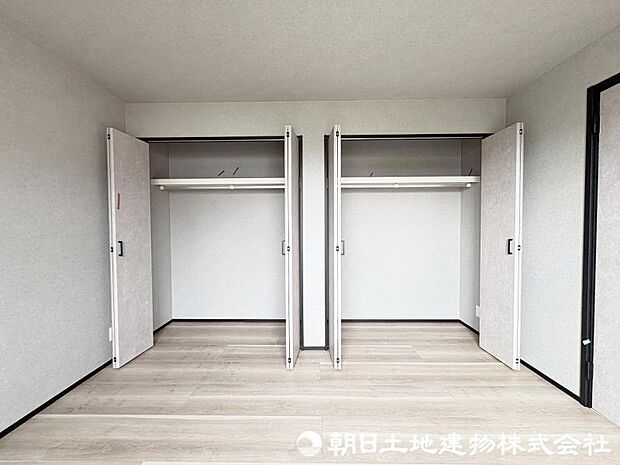 ＜収納＞各洋室にクローゼットがありお洋服をすっきりと収納できます。