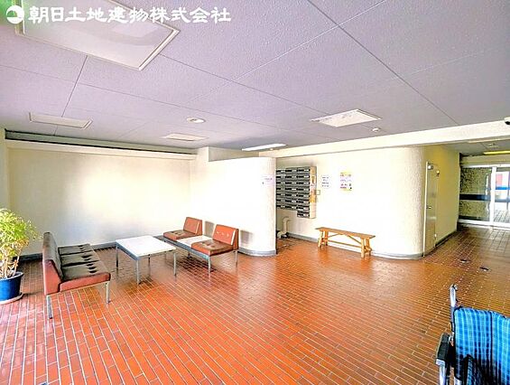 ロビーは綺麗に...