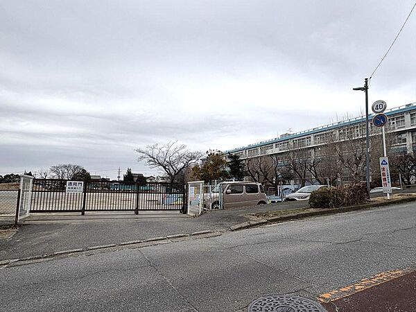【周辺環境】小学校　柏市立大津ケ丘第一小学校まで565m　徒歩8分