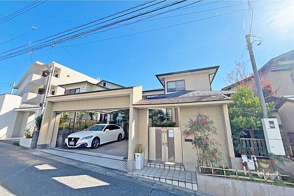 外観：323000395055