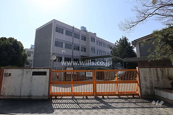 猪高小学校[公立]の外観