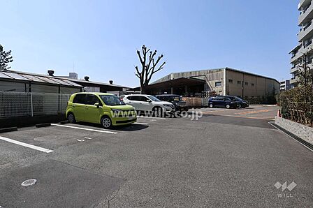 敷地内駐車場(屋外平面式)