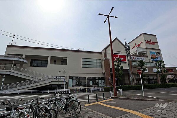 バロー(新瀬戸店)の外観
