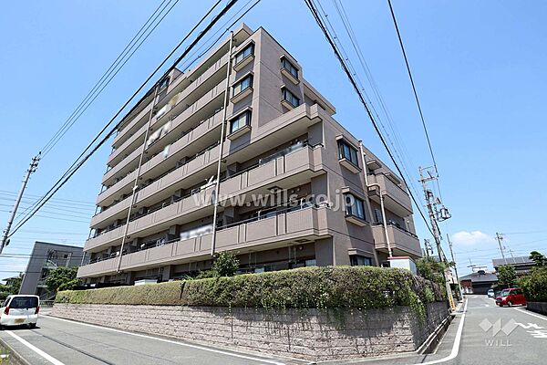ユニーブル旭前の外観（南東側から）
