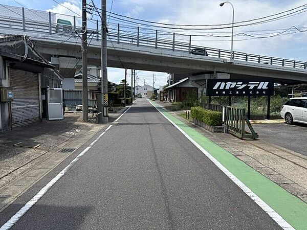 前面道路含む現地写真