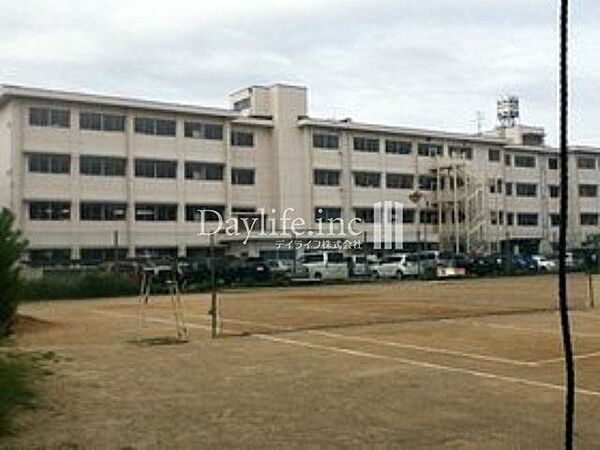 各務原市立中央中学校 1100m