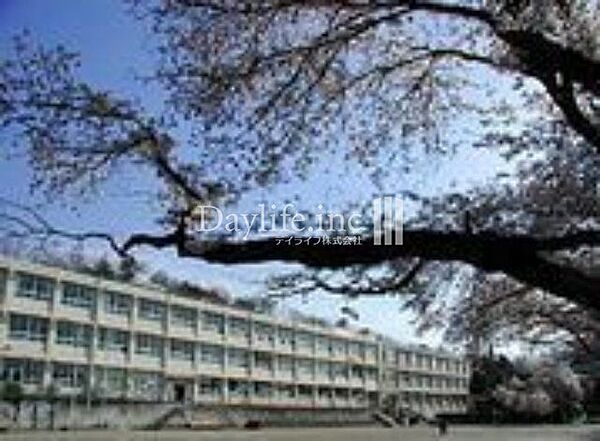 各務原市立那加第一小学校 那加第一小学校 530m