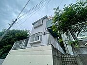 鶴見駅よりバス6分 徒歩7分 築39年4ヶ月 2階建の賃貸物件