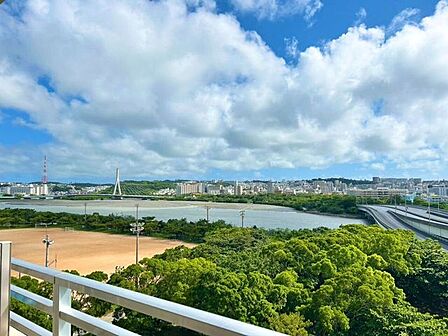 川と緑が見渡せます！